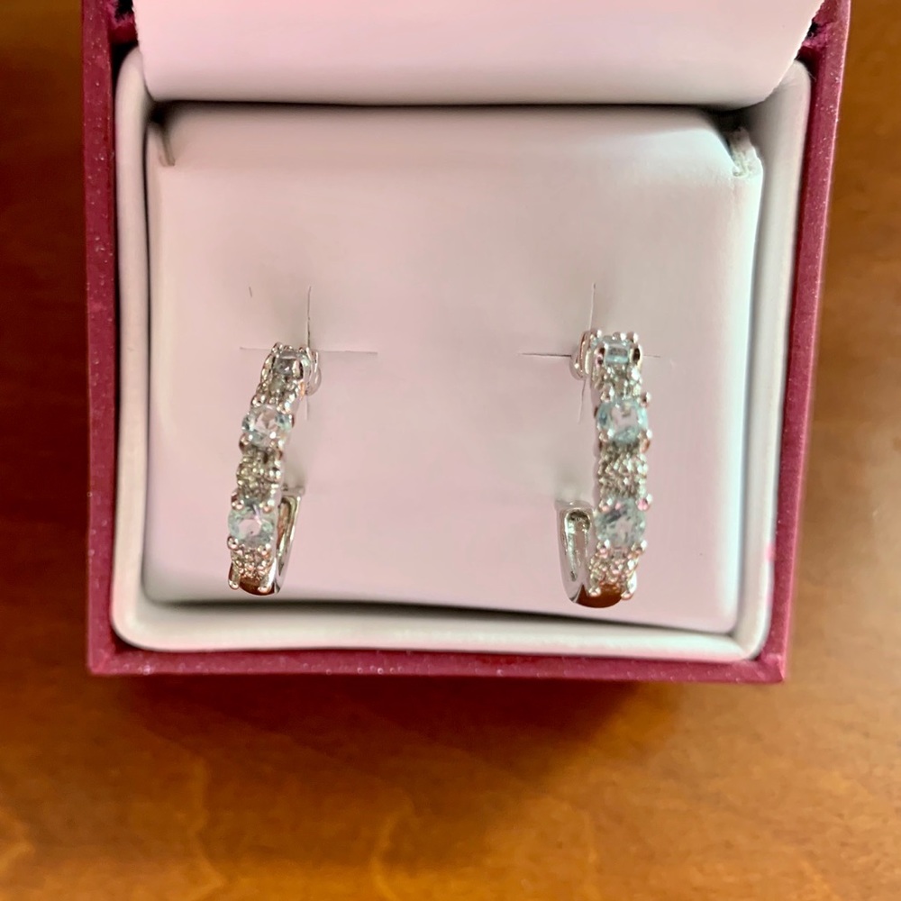 Sterling Silver Hoops w/Aquamarine Accents